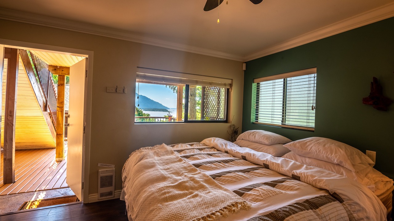 Photo of Bedroom in Deroche
