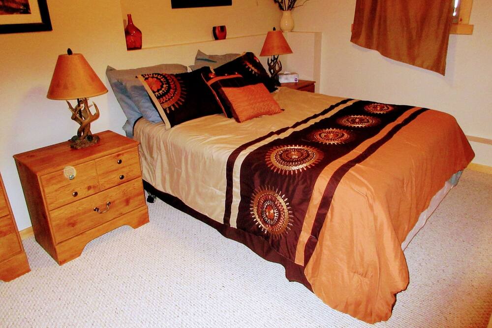 Photo of Bedroom in East Kootenay