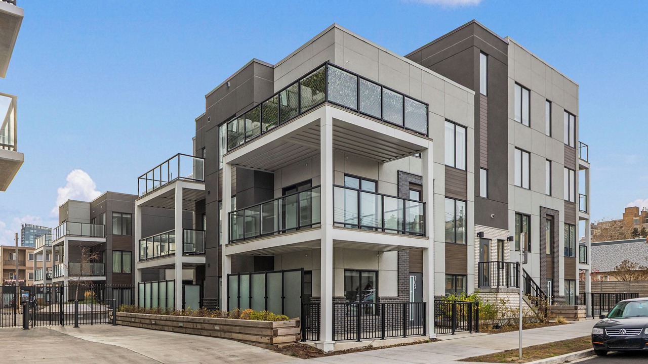 Photo of Outdoor in Crescent Heights