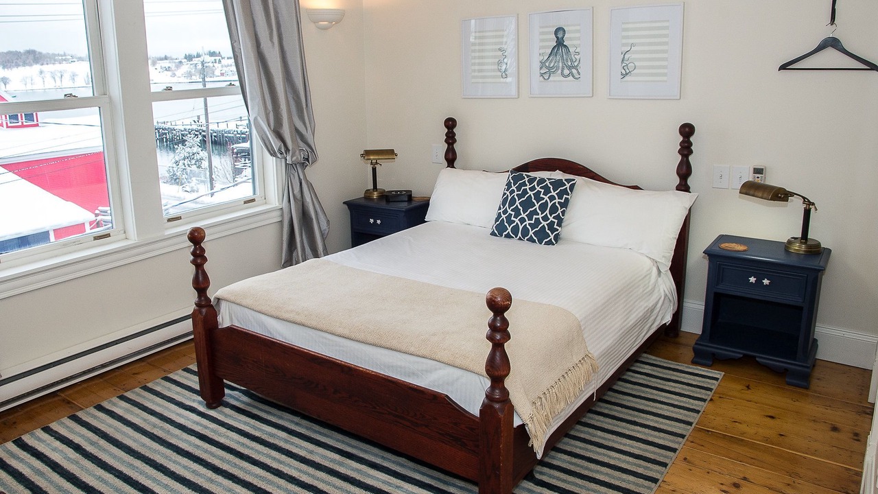 Photo of Bedroom in Lunenburg Waterfront
