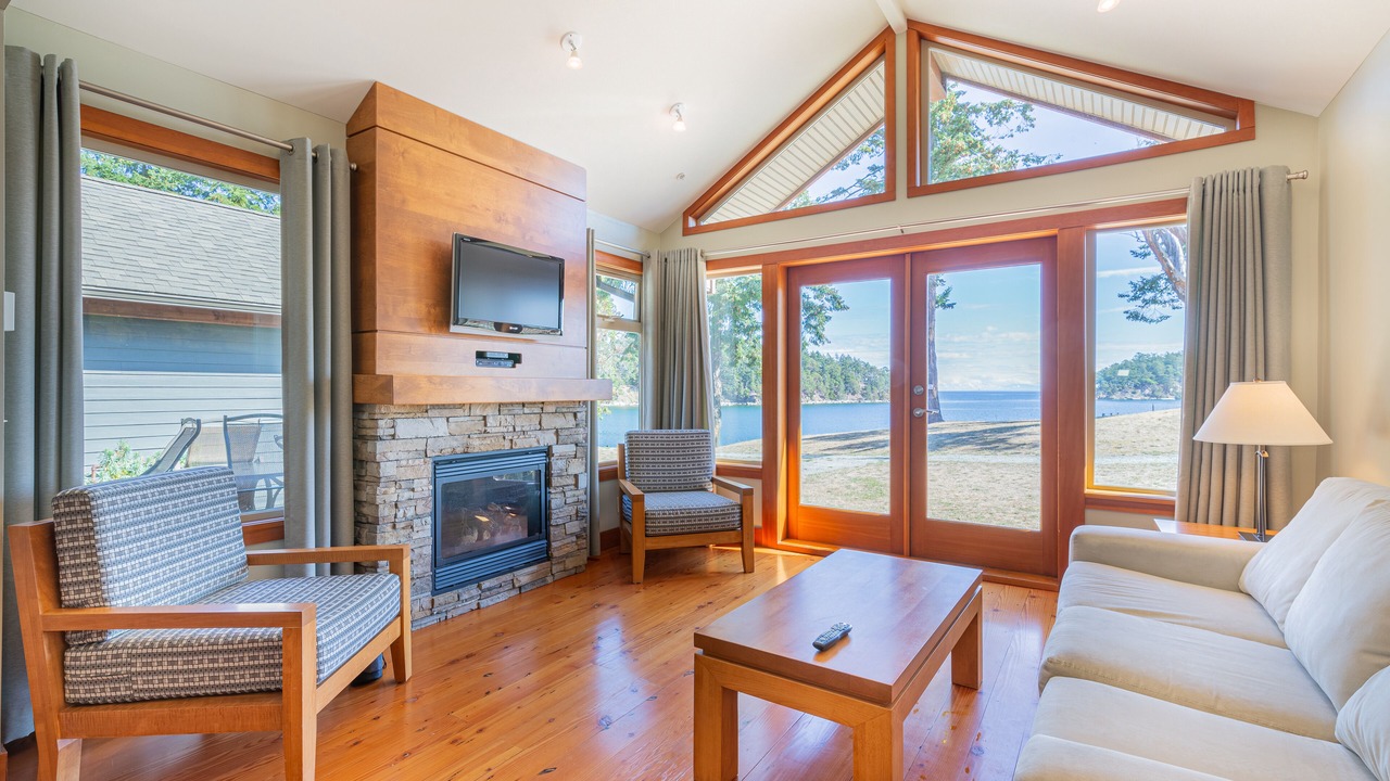 Photo of Livingroom in Mayne Island