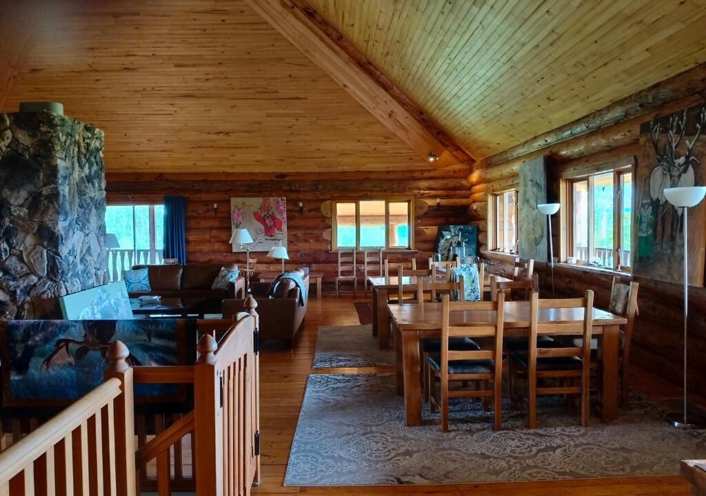 Photo of Livingroom in Smithers