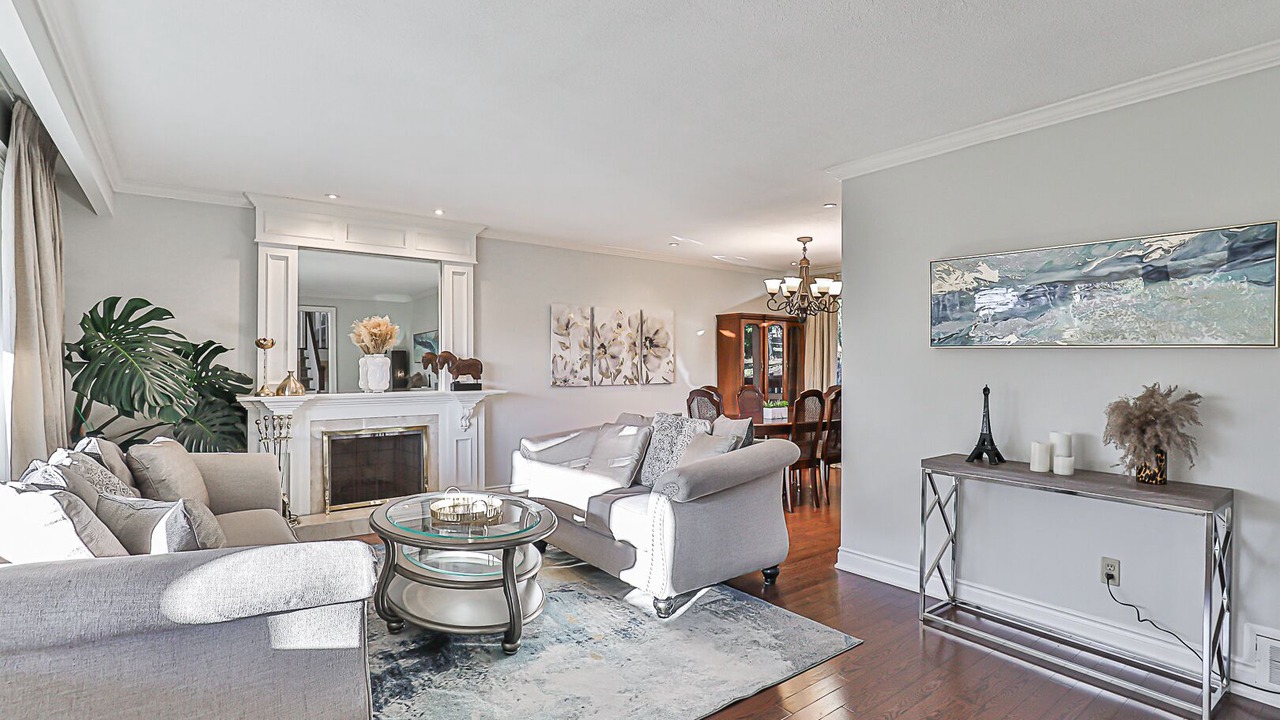 Photo of Livingroom in Unionville