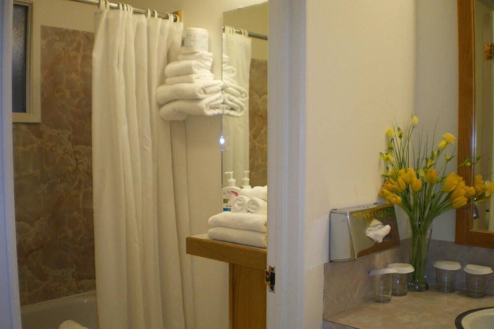 Photo of Bathroom in Campbell River