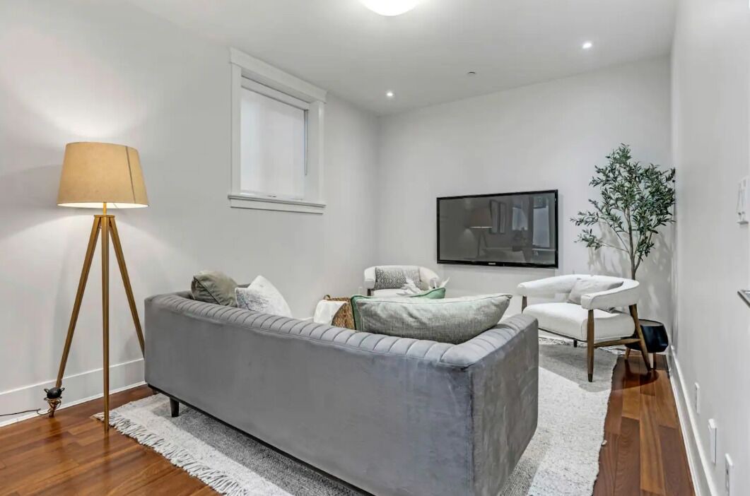 Photo of Livingroom in Hollyburn