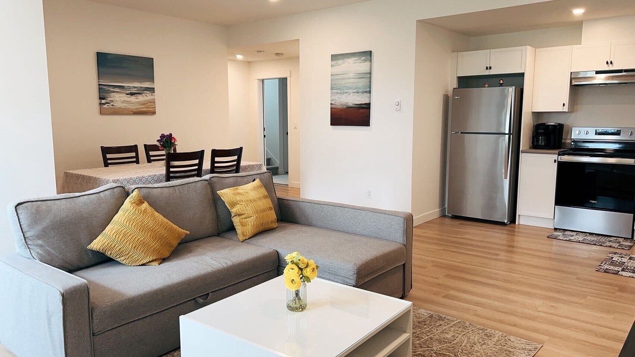 Photo of Livingroom in Willoughby