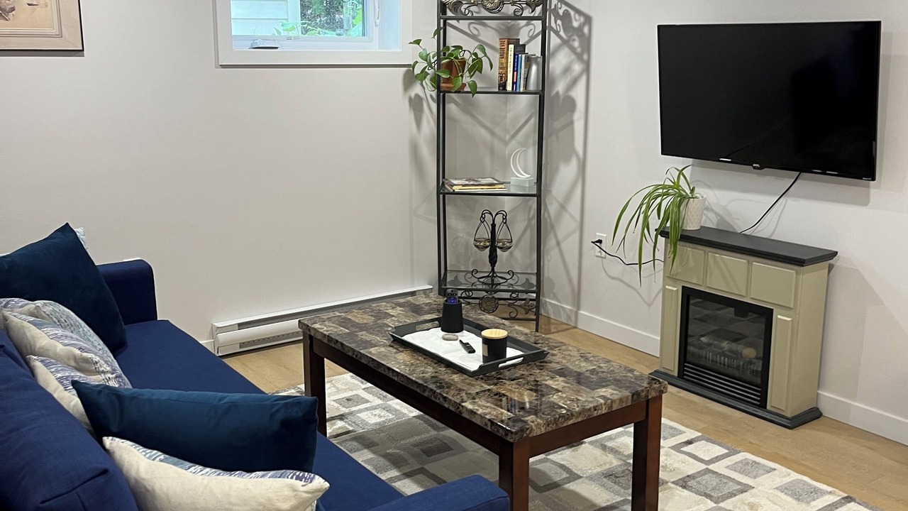 Photo of Livingroom in North End