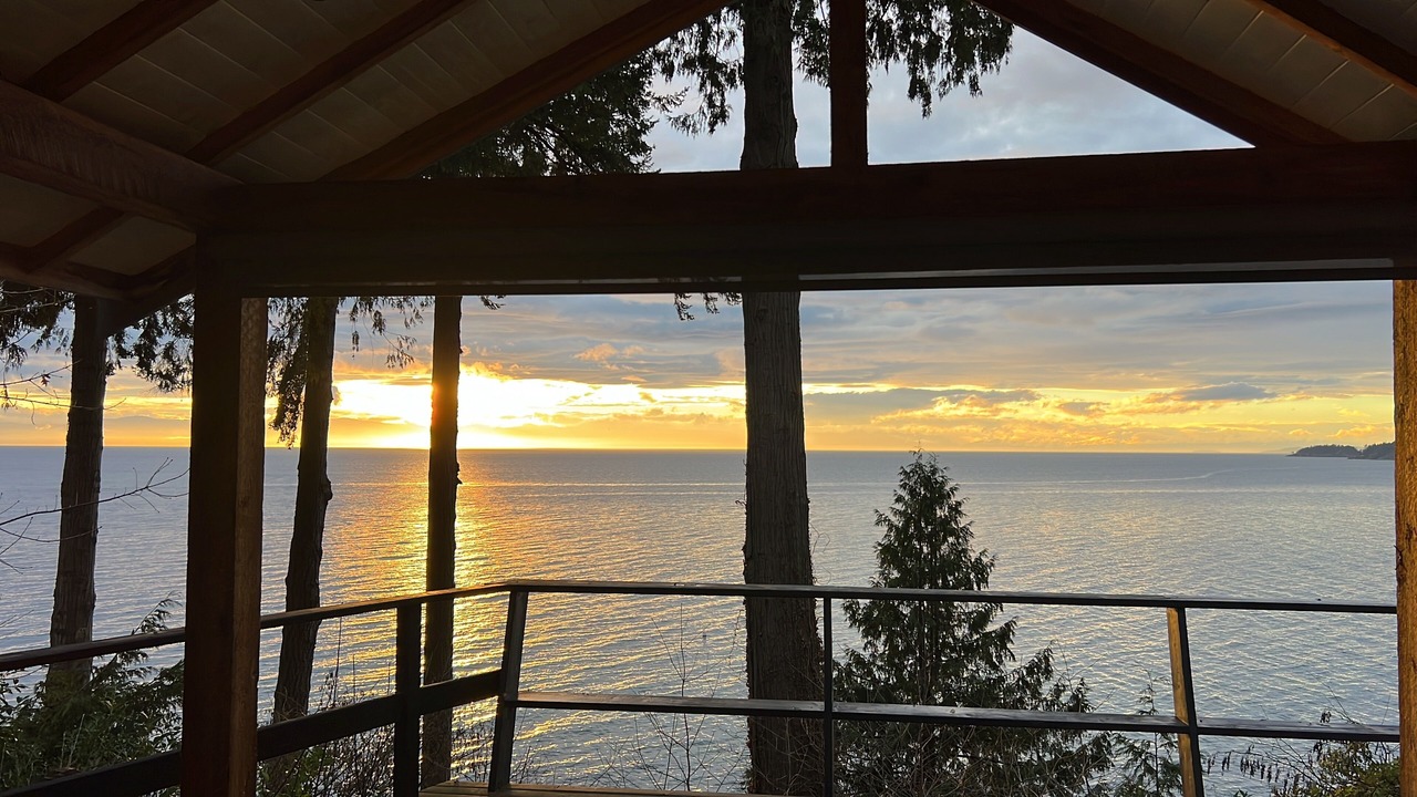 Photo of Outdoor in Davis Bay