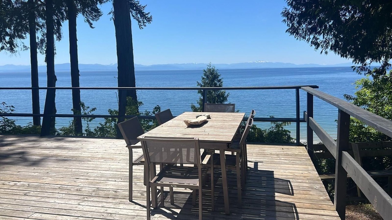 Photo of Outdoor in Davis Bay