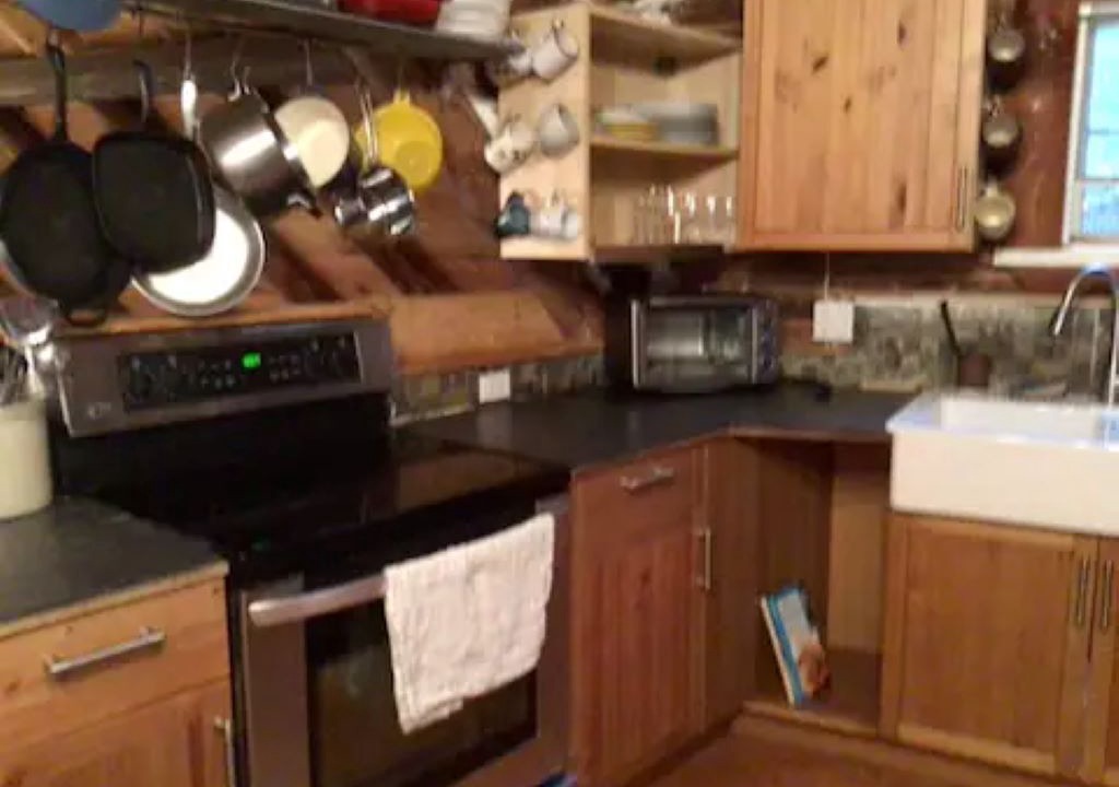 Photo of Kitchen in Shawnigan Lake