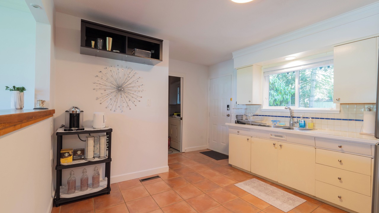 Photo of Kitchen in South Surrey