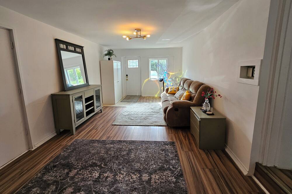 Photo of Livingroom in Vernon