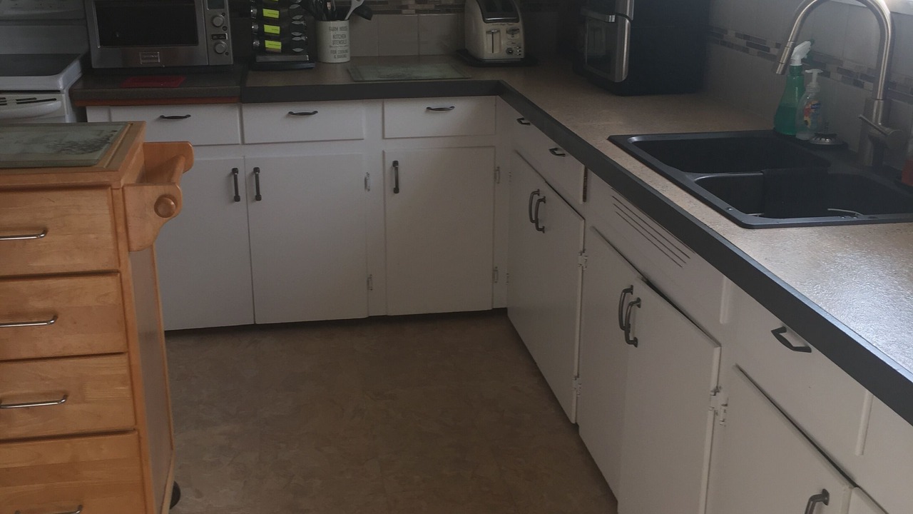 Photo of Kitchen in Okanagan-Similkameen