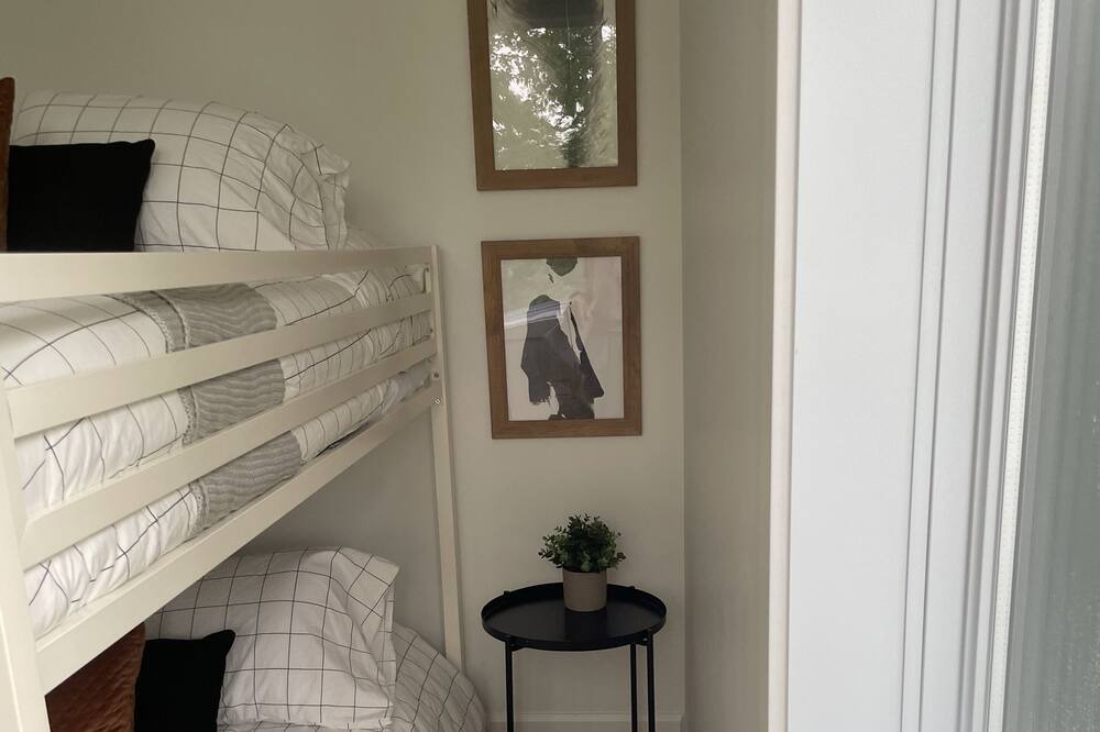Photo of Bedroom in Owl's Head Ski Resort
