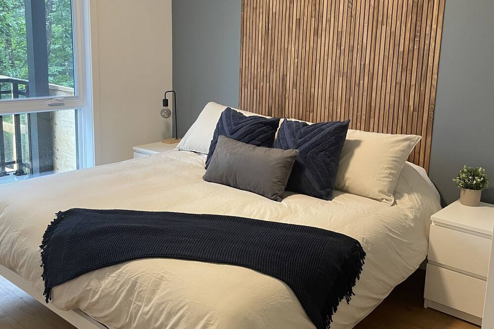 Photo of Bedroom in Owl's Head Ski Resort
