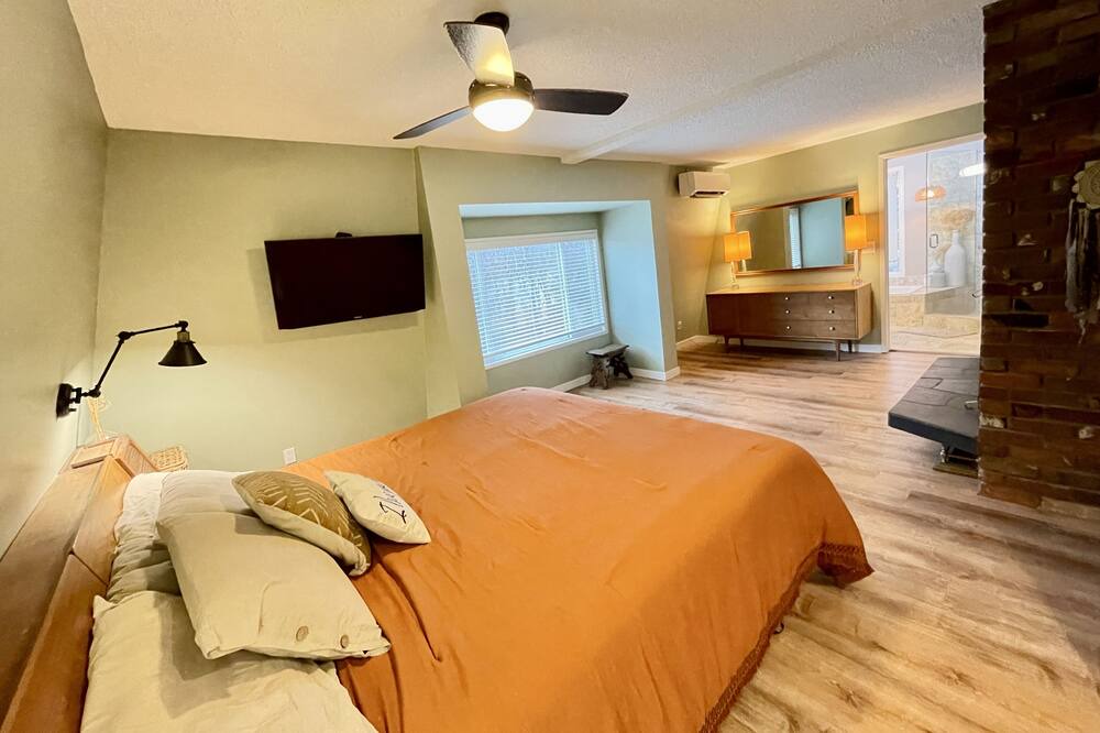 Photo of Bedroom in Lower Mission