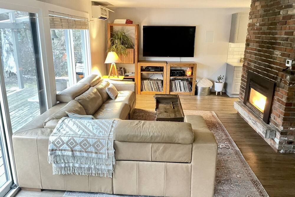 Photo of Livingroom in Lower Mission