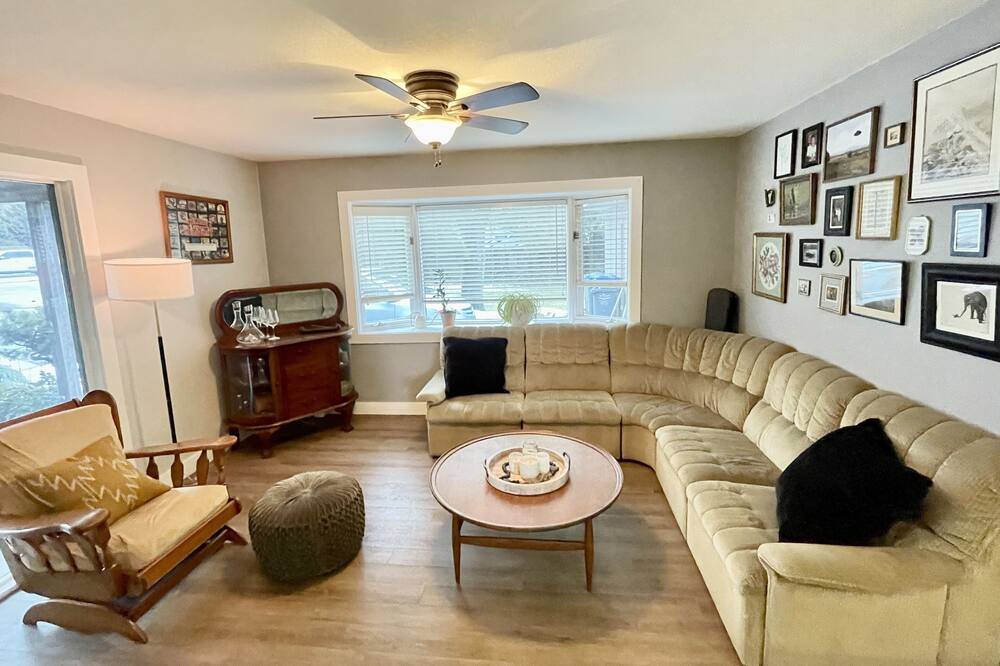 Photo of Livingroom in Lower Mission