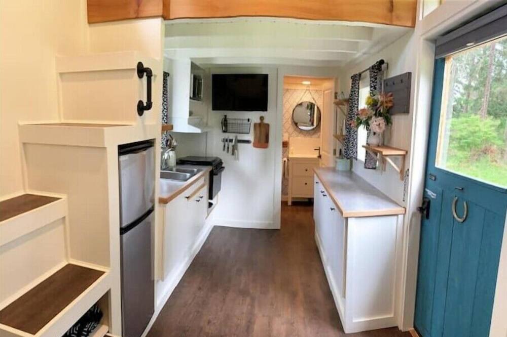 Photo of Kitchen in Courtenay