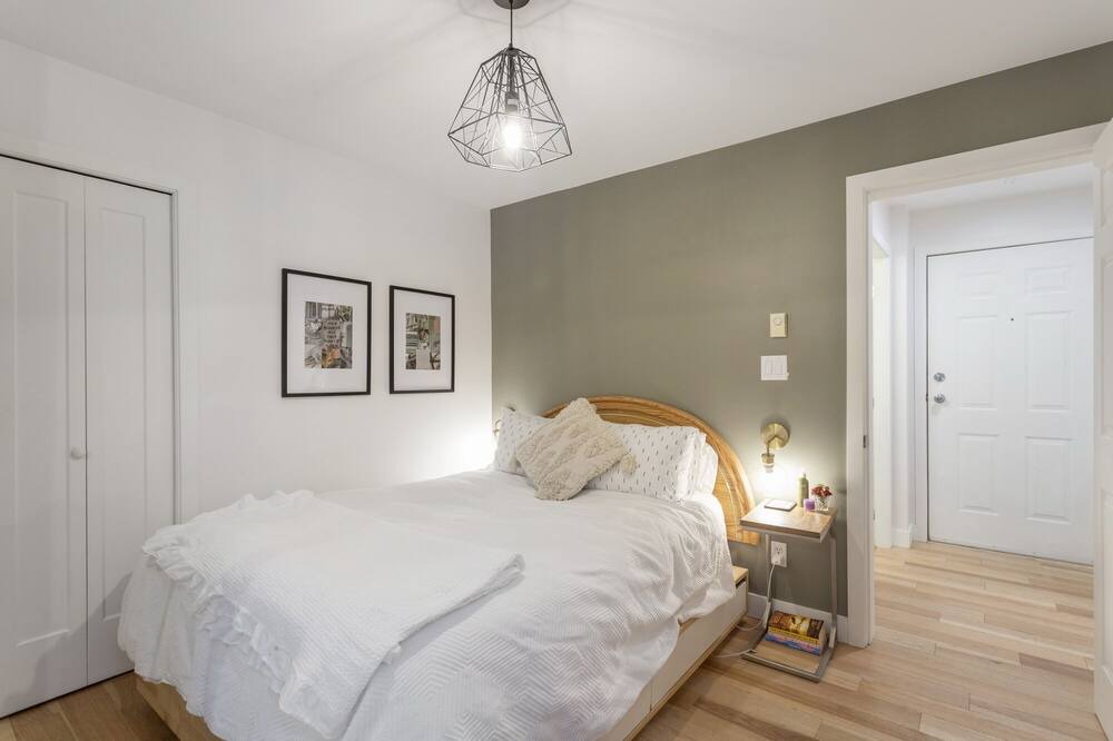 Photo of Bedroom in Grandview-Woodland