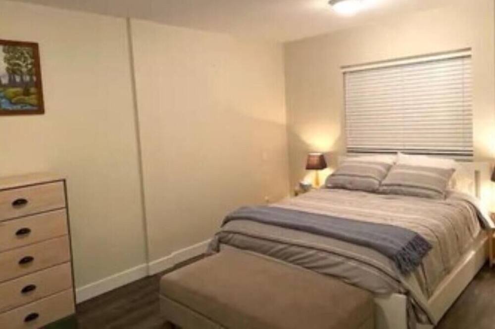 Photo of Bedroom in Halfmoon Bay