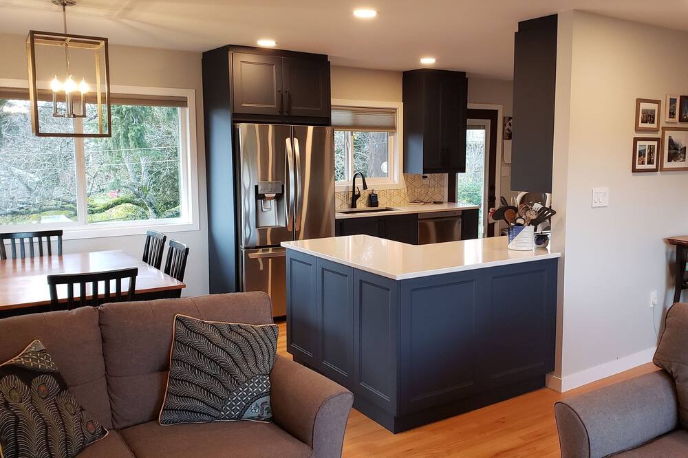 Photo of Kitchen in Saanich West
