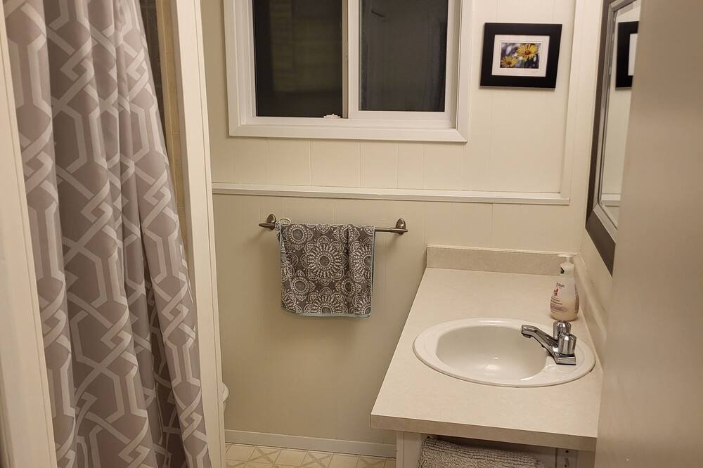 Photo of Bedroom in Saanich West