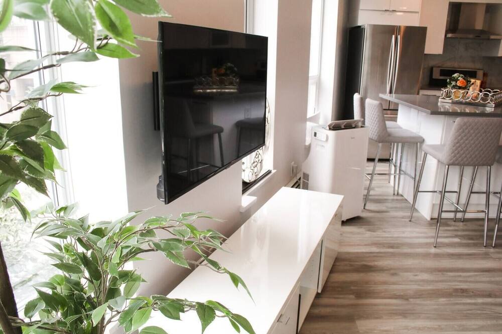 Photo of Bedroom in Crosstown