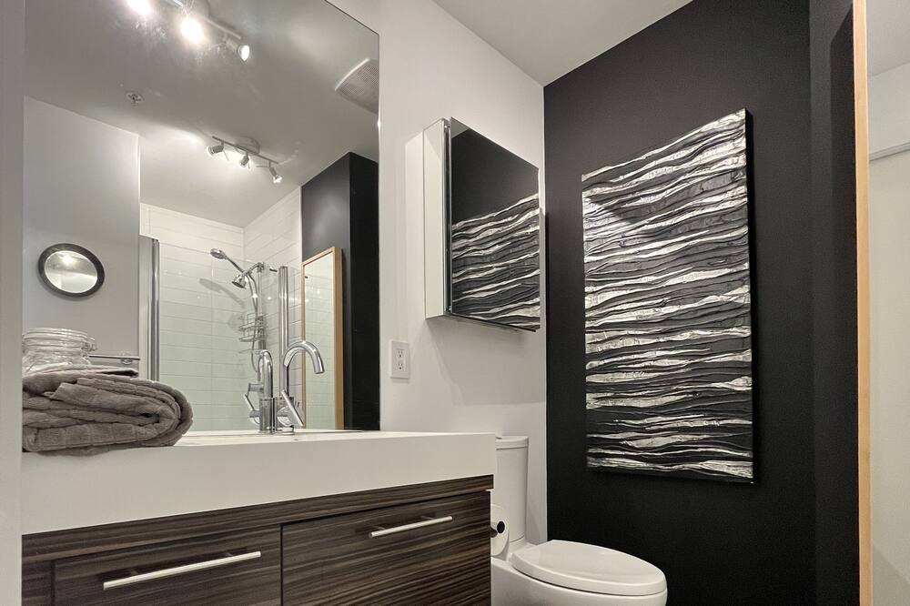 Photo of Bathroom in Chinatown