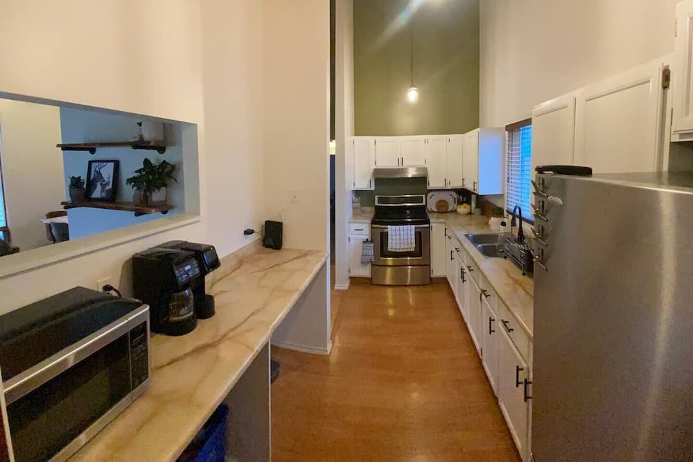 Photo of Kitchen in Tumbler Ridge