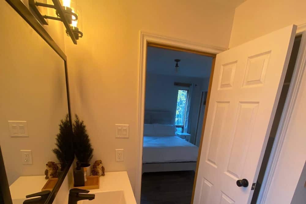 Photo of Bathroom in Tumbler Ridge