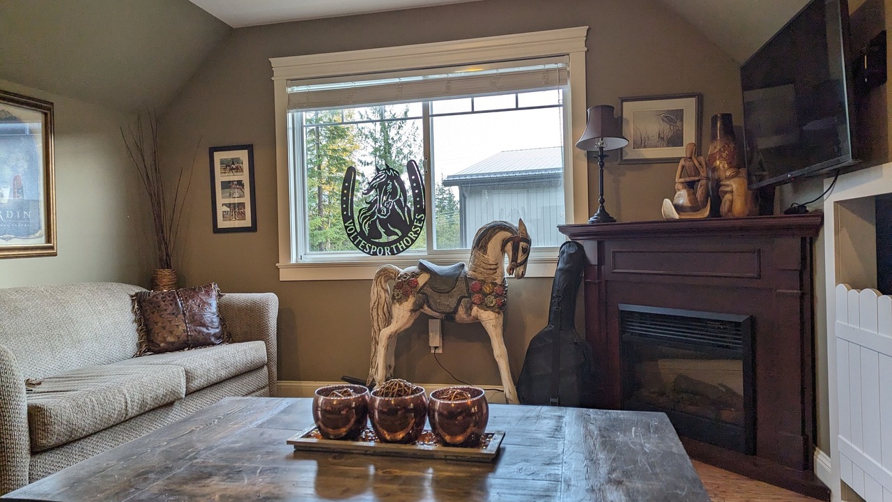 Photo of Livingroom in Hatzic