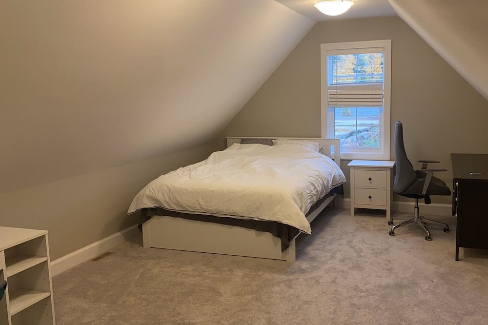 Photo of Bedroom in Harrison Mills
