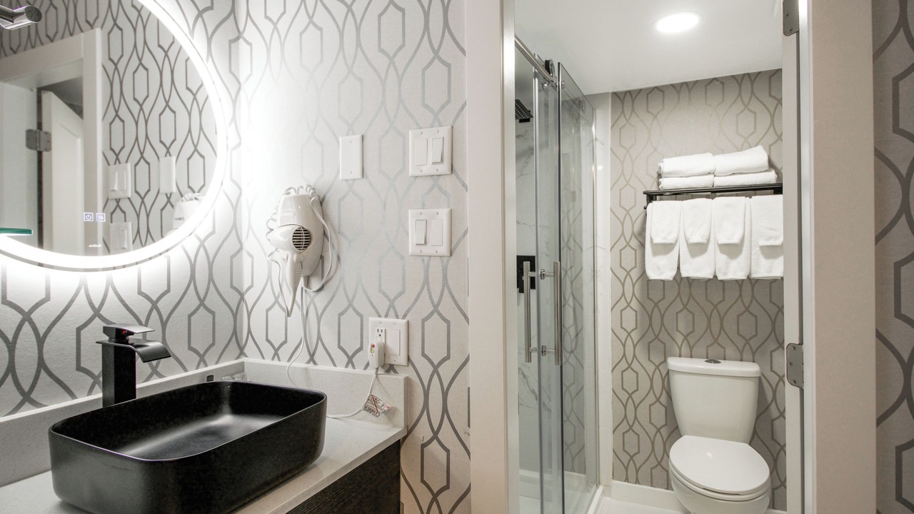 Photo of Bathroom in Gorge -Tillicum Area