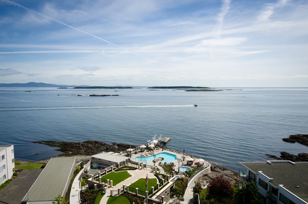 Photo of Patio Balcony in South Oak Bay