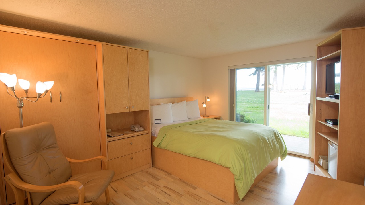 Photo of Bedroom in Campbell River