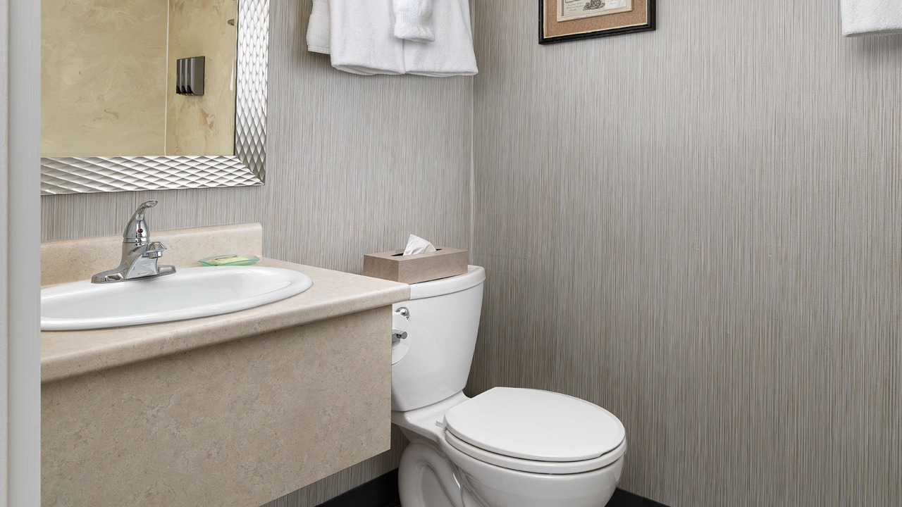 Photo of Bathroom in Inner Harbour