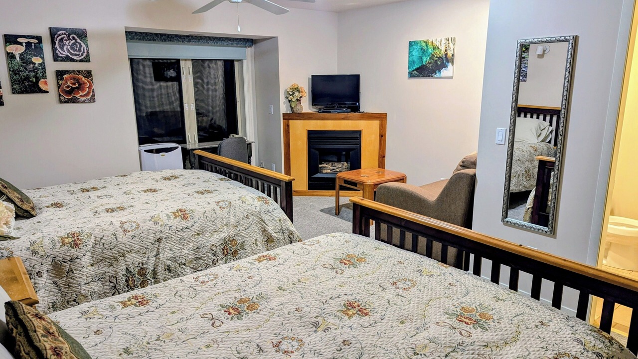 Photo of Bedroom in Port Alberni