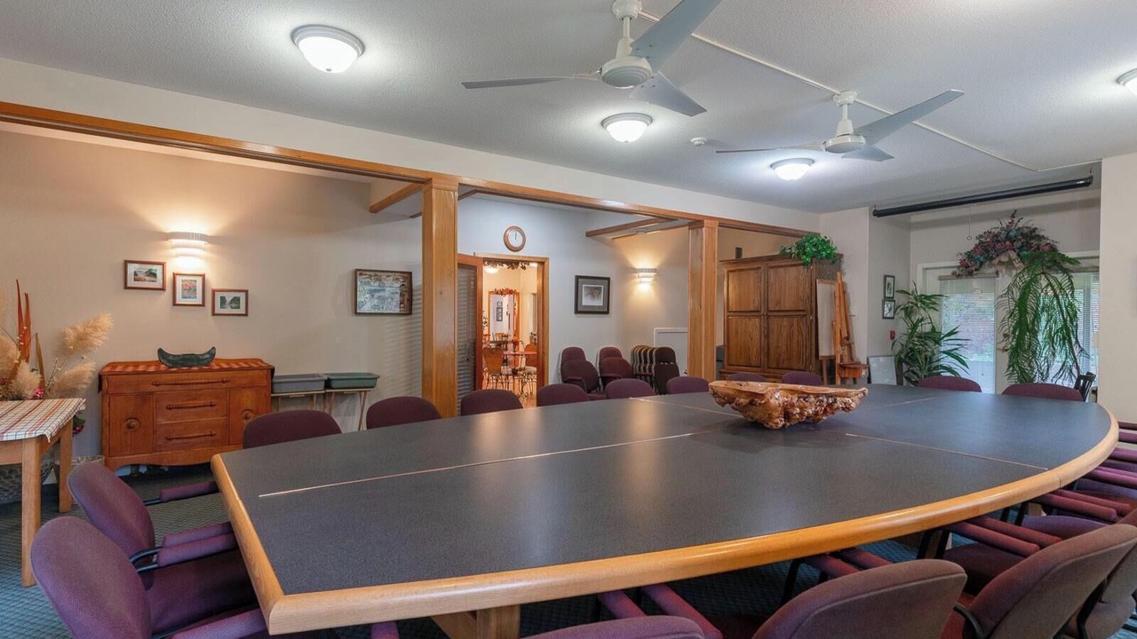 Photo of Livingroom in Port Alberni