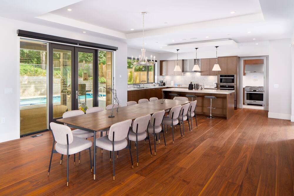 Photo of Kitchen in West Vancouver
