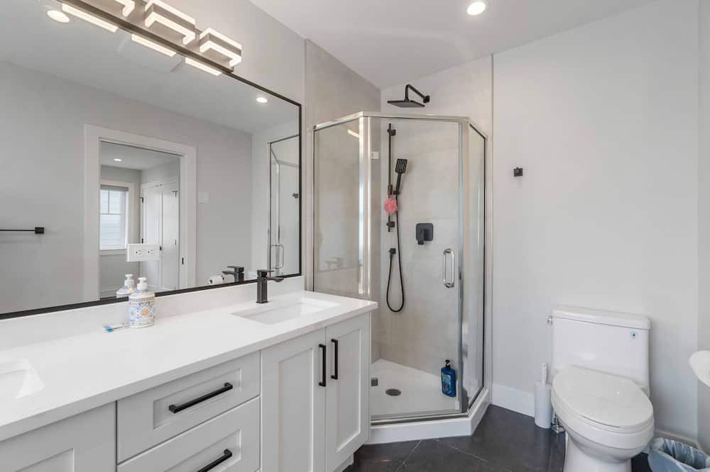 Photo of Bathroom in Ladner