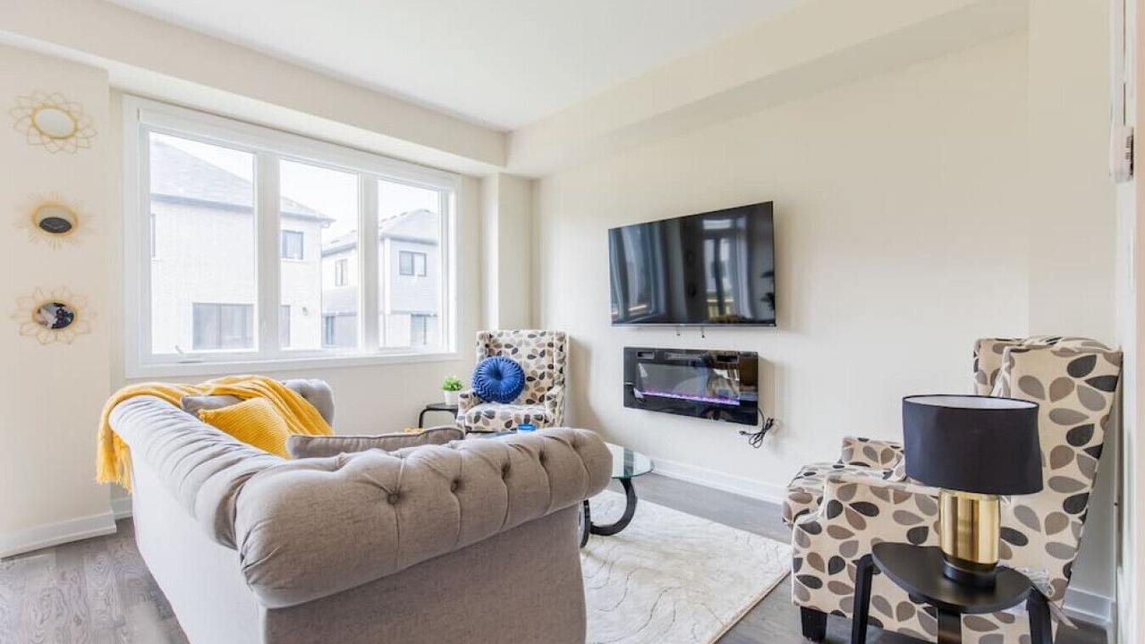 Photo of Livingroom in Thorold