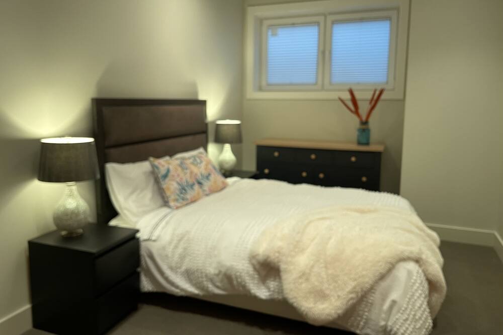 Photo of Bedroom in Hollyburn