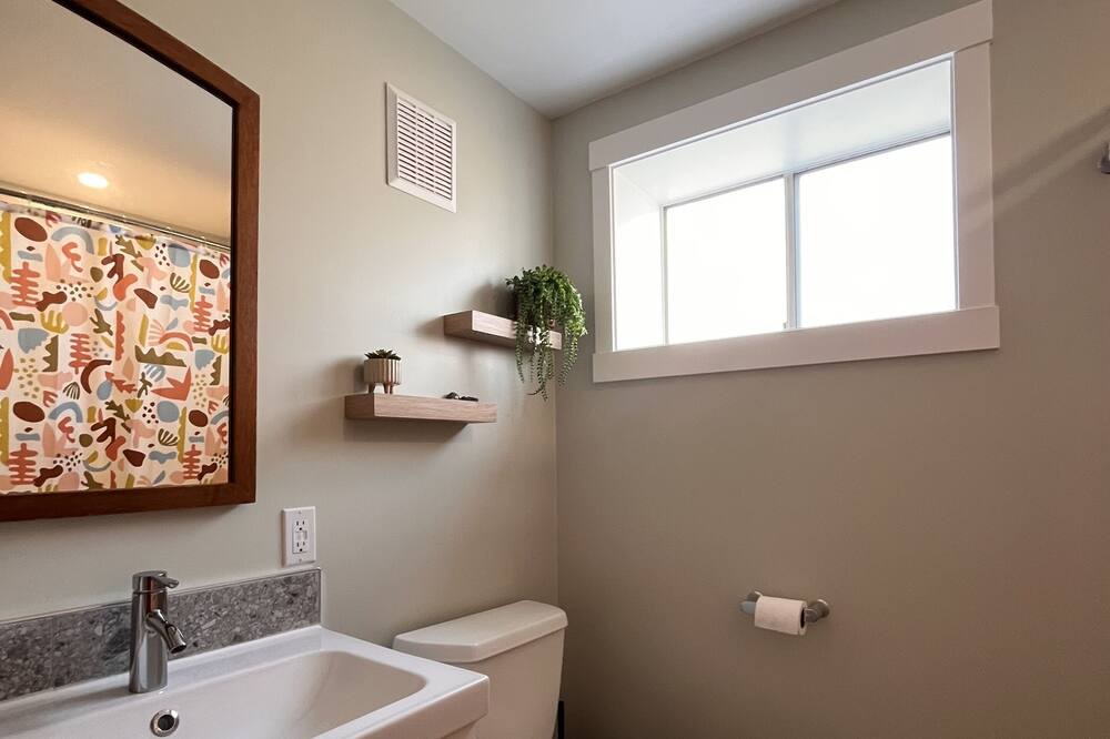 Photo of Bathroom in Port Alberni