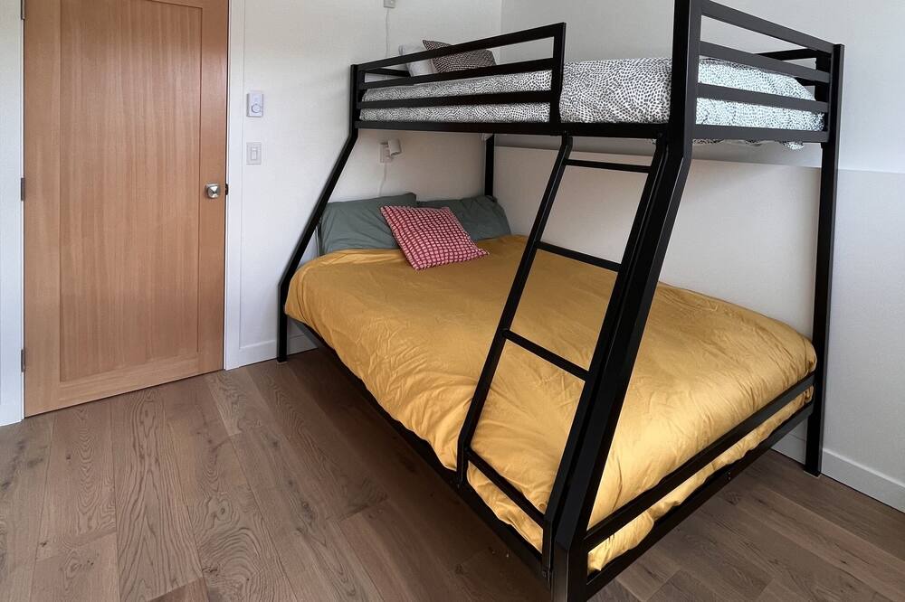 Photo of Bedroom in Port Alberni
