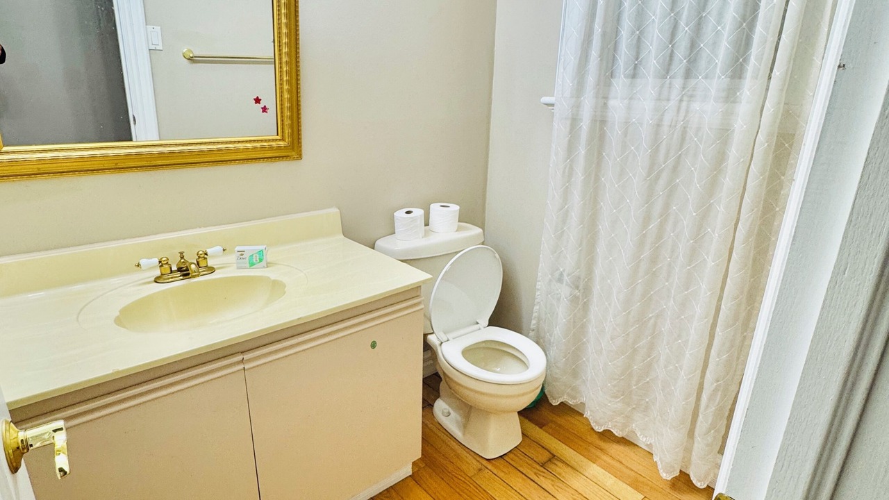 Photo of Bathroom in East Credit