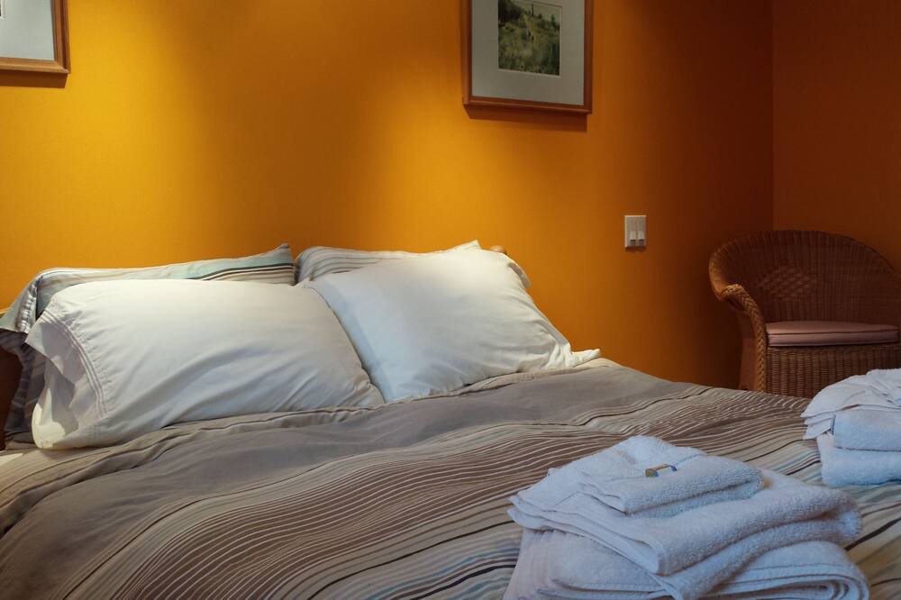 Photo of Bedroom in Newton