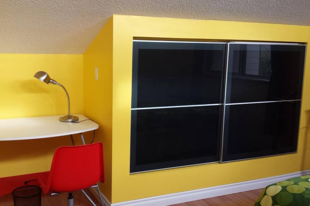 Photo of Bedroom in Newton
