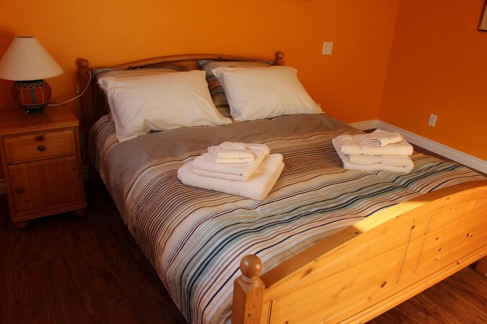 Photo of Bedroom in Newton