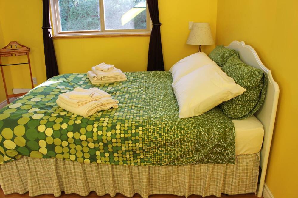 Photo of Bedroom in Newton